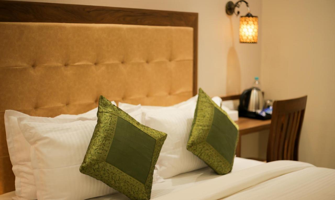Hotel Amber Palace Mumbai Central Экстерьер фото