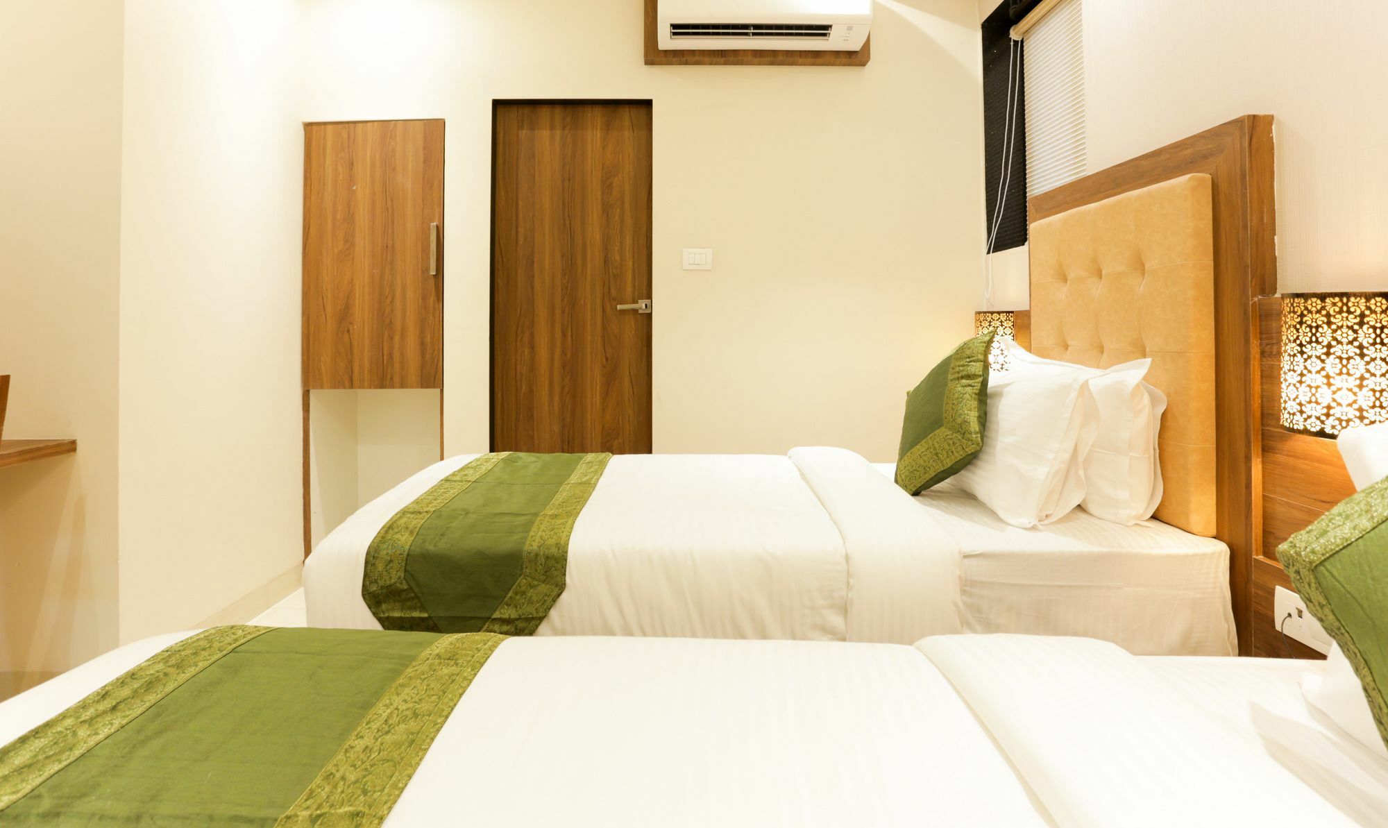 Hotel Amber Palace Mumbai Central Экстерьер фото